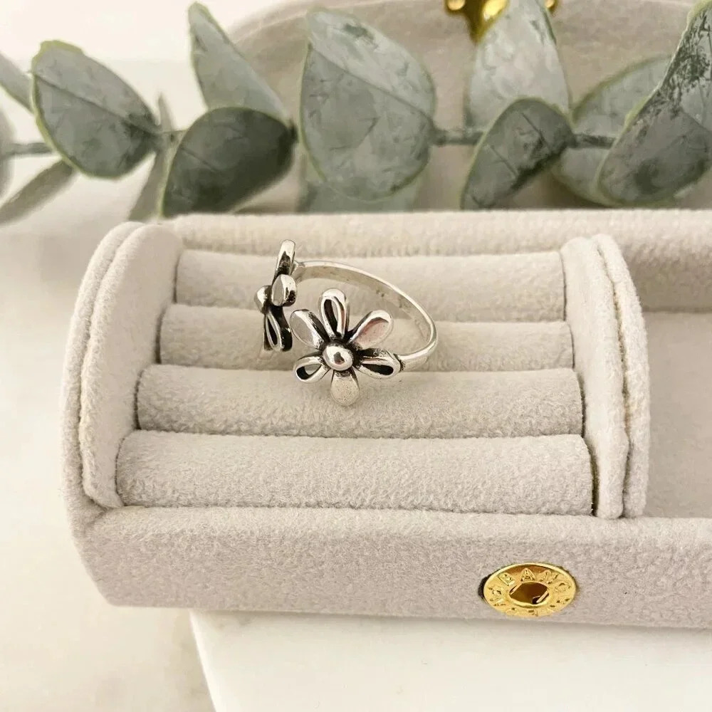 925 Sterling Silver Vintage Flower Ring Dainty Minimalist Flower Ring - Picture 6 of 9